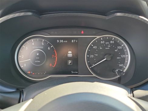 New 2025 Nissan Versa SV w/ Trunk Package image 7