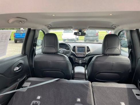 Used 2021 Jeep Cherokee Trailhawk w/ Technology Group AWD/4WD image 61