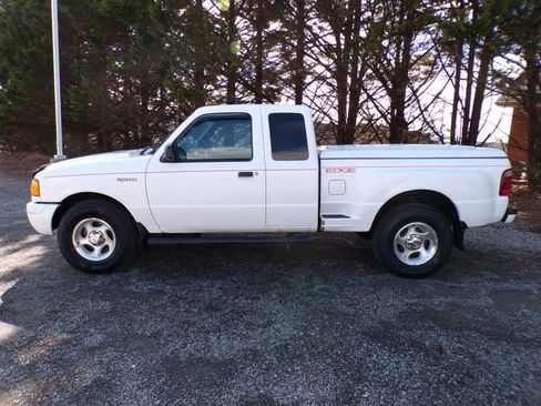 Used 2003 Ford Ranger XLT image 2