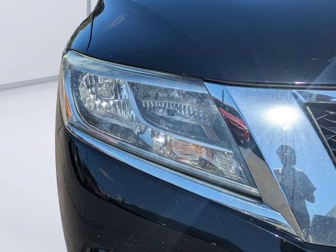 Used 2013 Nissan Pathfinder SL FWD image 9