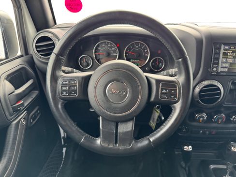 Used 2017 Jeep Wrangler Sport w/ Quick Order Package 24S AWD/4WD image 13