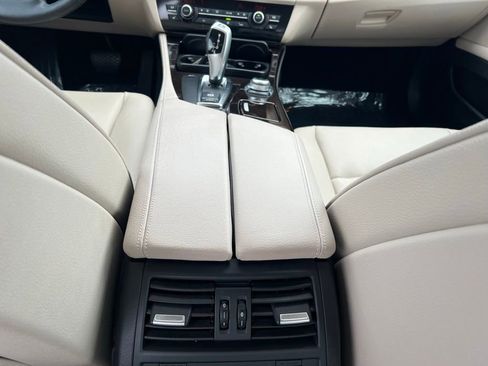 Used 2011 BMW 528i Sedan RWD image 21
