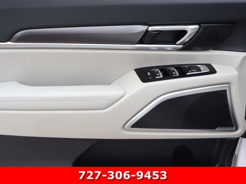 Used 2025 Kia Telluride S FWD image 14