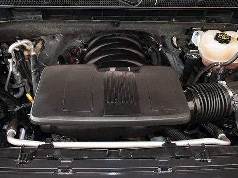 Used 2023 GMC Yukon SLT w/ SLT Luxury Package AWD/4WD image 3