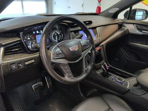 Used 2023 Cadillac XT5 Sportv w/ Technology Package AWD/4WD image 11