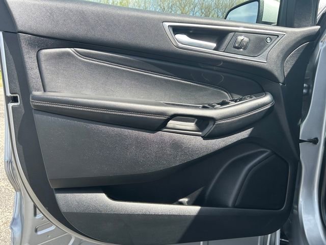 Used 2024 Ford Edge Titanium AWD/4WD image 19