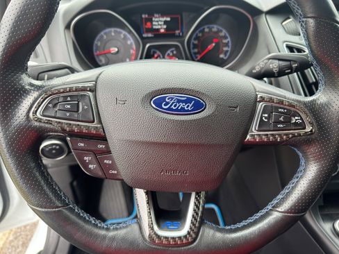 Used 2017 Ford Focus RS image 20
