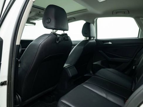 Used 2019 Volkswagen Jetta SEL image 22