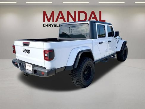 Used 2024 Jeep Gladiator Sport AWD/4WD image 6