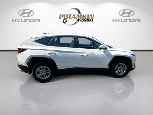 Used 2026 Hyundai Tucson SE FWD image 4