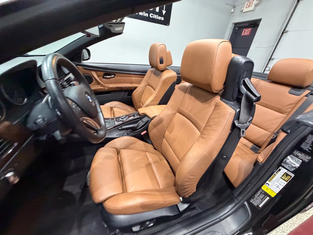 Used 2010 BMW 328i Convertible RWD image 24