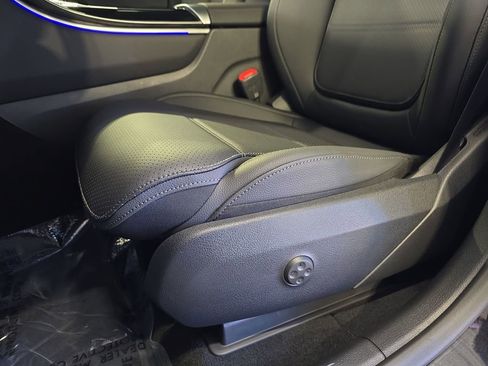 New 2026 Mercedes-Benz GLC 300 image 29