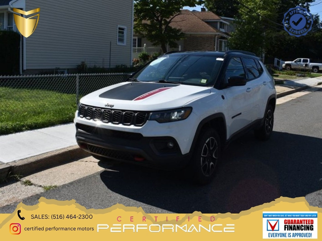 Used 2025 Jeep Compass Trailhawk AWD/4WD image 1