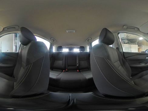 Used 2025 Nissan Rogue SV FWD image 44