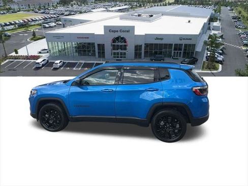 Certified 2026 Jeep Compass Latitude AWD/4WD image 31