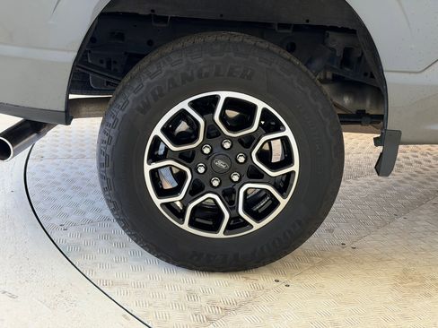 Used 2023 Ford F150 Lariat image 12