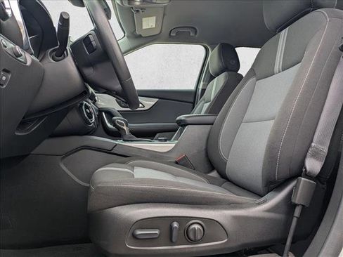 Used 2025 Chevrolet Blazer LT image 15