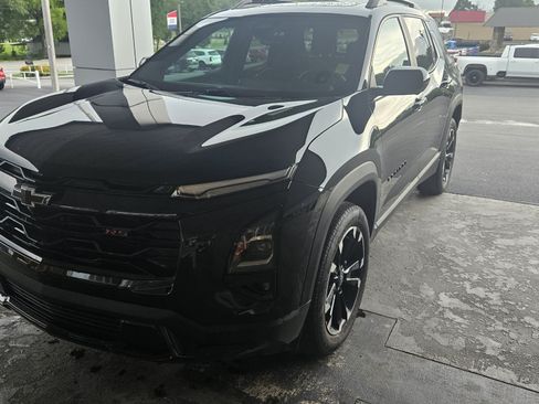 Used 2025 Chevrolet Equinox RS w/ Safety and Technology Package FWD image 2