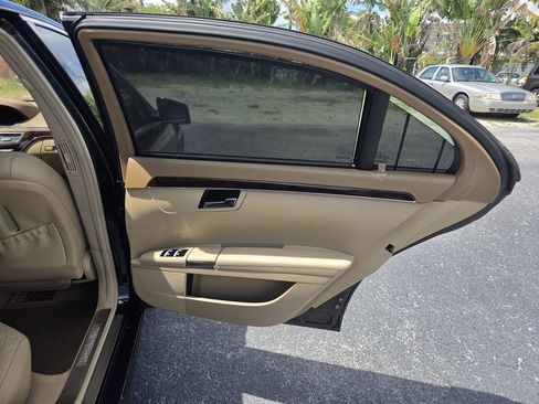 Used 2013 Mercedes-Benz S 550 w/ Sport Pkg Plus One image 25