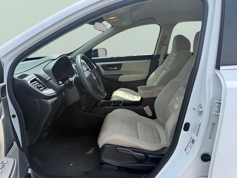 Certified 2021 Honda CR-V LX image 9