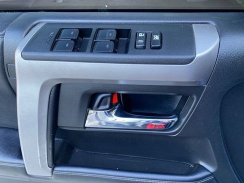Used 2020 Toyota 4Runner SR5 Premium AWD/4WD image 23