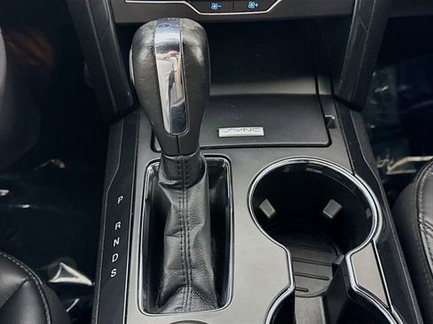 Used 2019 Ford Explorer XLT w/ Equipment Group 202A image 17