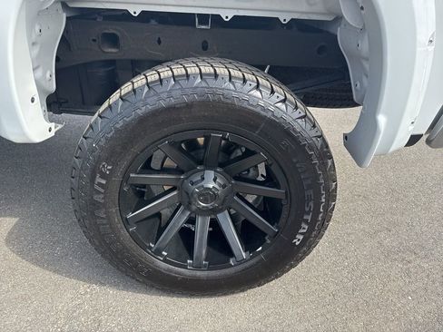 Used 2025 Chevrolet Silverado 1500 LT w/ Work Truck Package image 33