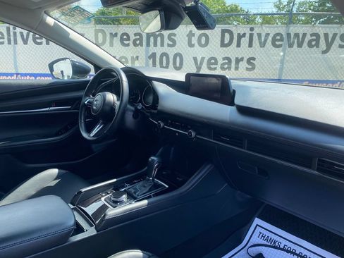 Used 2025 MAZDA MAZDA3 Sedan w/ Select Sport Package FWD image 17