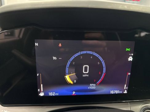 Certified 2025 Chevrolet Trax LT w/ LT Convenience Package image 36