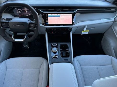 New 2026 Jeep Cherokee Laredo AWD/4WD image 12