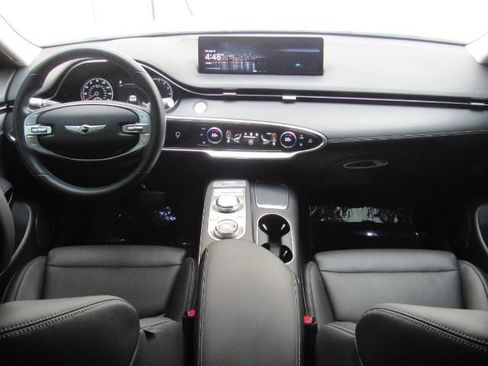Used 2022 Genesis GV70 2.5T AWD/4WD image 3