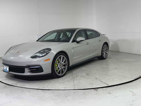 Used 2018 Porsche Panamera 4 Executive image 5