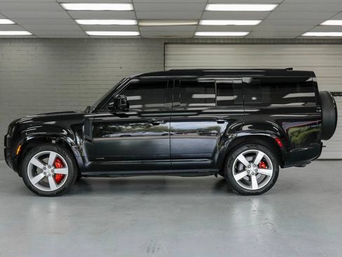Used 2023 Land Rover Defender 130 X AWD/4WD image 4