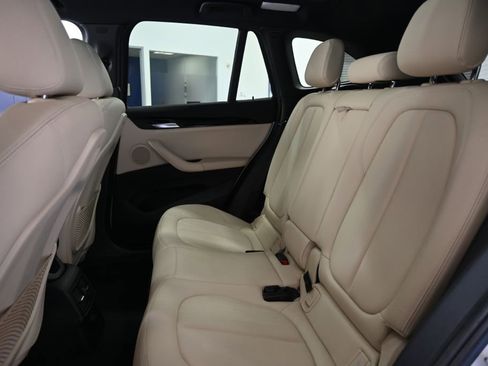 Used 2017 BMW X1 xDrive28i image 14