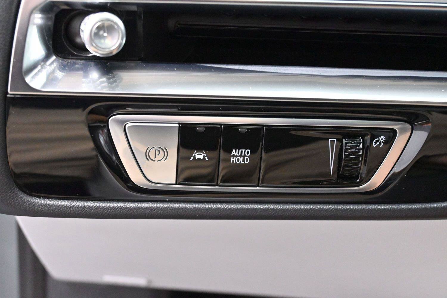 Used 2024 Cadillac Lyriq Luxury AWD/4WD image 26