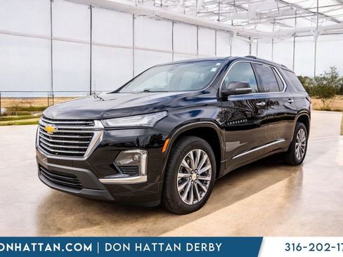 Used 2023 Chevrolet Traverse Premier w/ LPO, Floor Liner Package image 1