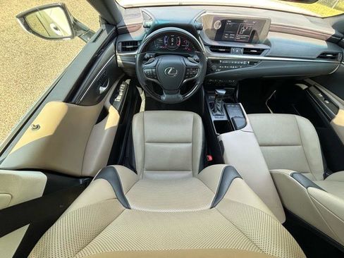 Used 2020 Lexus ES 350 w/ Premium Package image 11