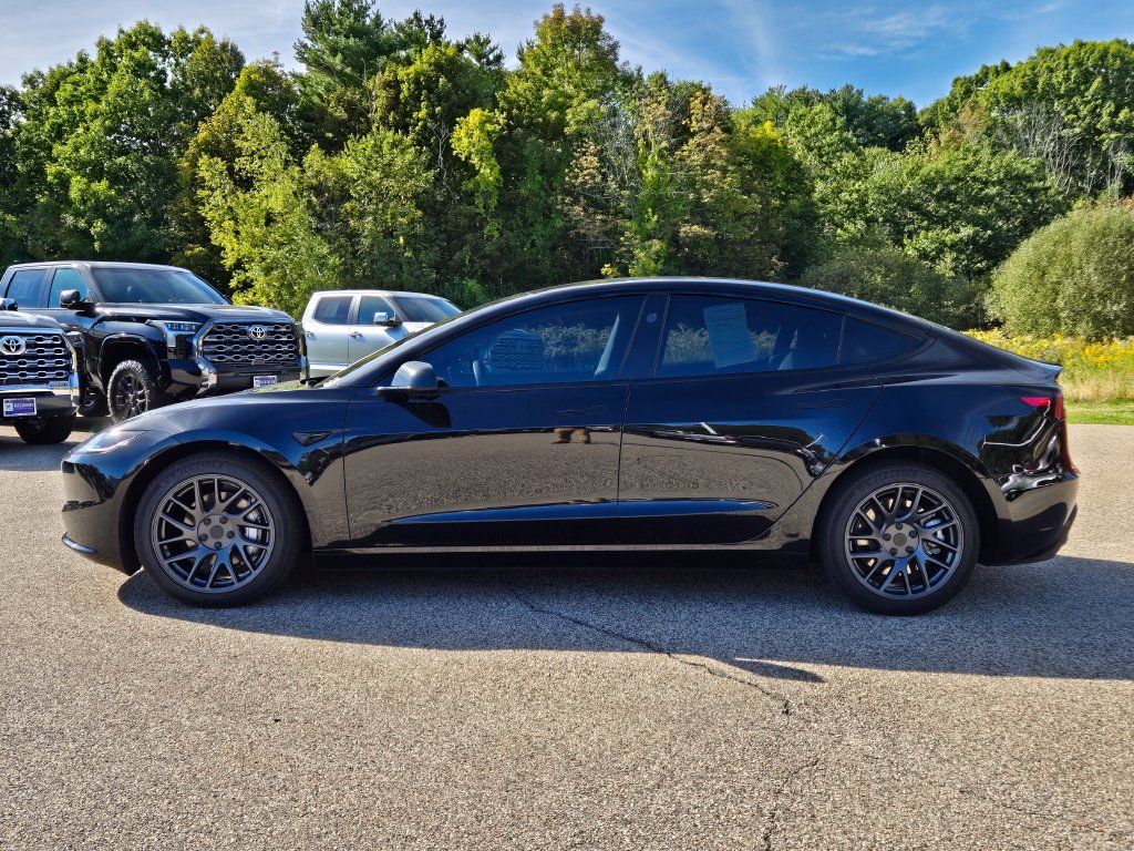 Used 2026 Tesla Model 3 AWD/4WD image 2