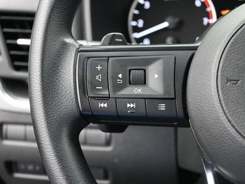 Used 2024 Nissan Rogue SV AWD/4WD image 21
