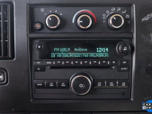 Used 2021 GMC Savana 3500 w/ Power Convenience Package RWD image 29