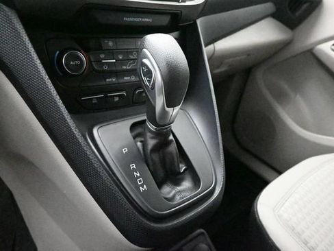 Used 2023 Ford Transit Connect XLT FWD image 17