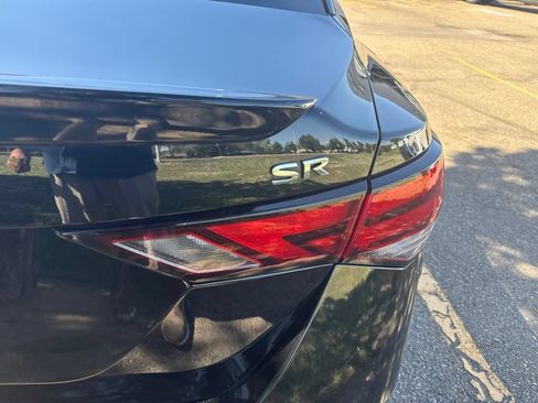 Used 2021 Nissan Sentra SR FWD image 7