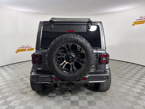Used 2021 Jeep Wrangler Unlimited Sahara image 4