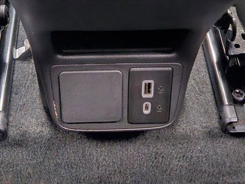 Used 2024 Buick Encore GX Sport Touring image 16