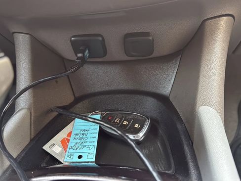 Used 2018 Chevrolet Malibu LS image 19