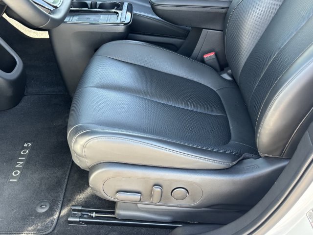 Used 2025 Hyundai Ioniq 5 SEL RWD image 20