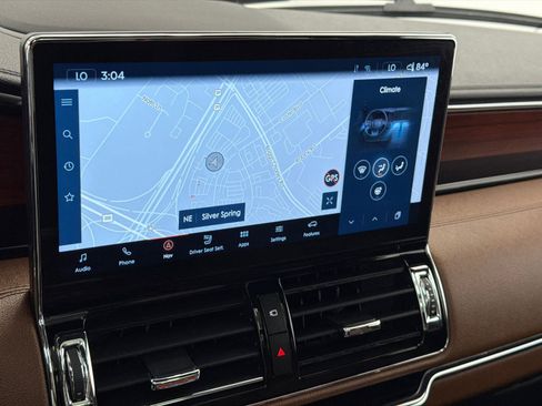 Used 2022 Lincoln Navigator L Reserve AWD/4WD image 30