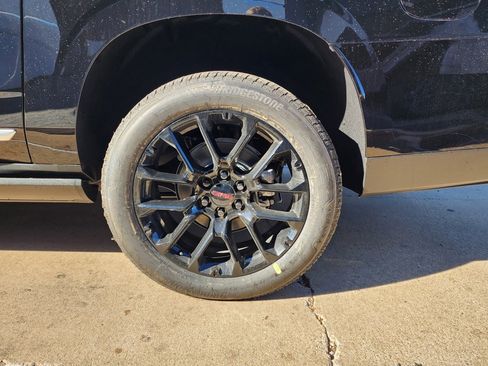 New 2026 GMC Yukon XL Denali w/ Sun & Power Step Package image 62