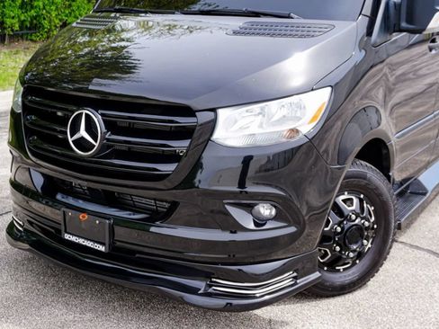 Used 2021 Mercedes-Benz Sprinter 3500 image 97