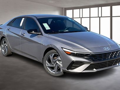 New 2025 Hyundai Elantra SEL